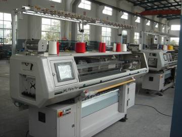 Flat knitting machine