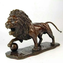 European life size bronze walking lions statue outside