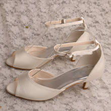 Women's Small Heel Shoes Bride Size 10