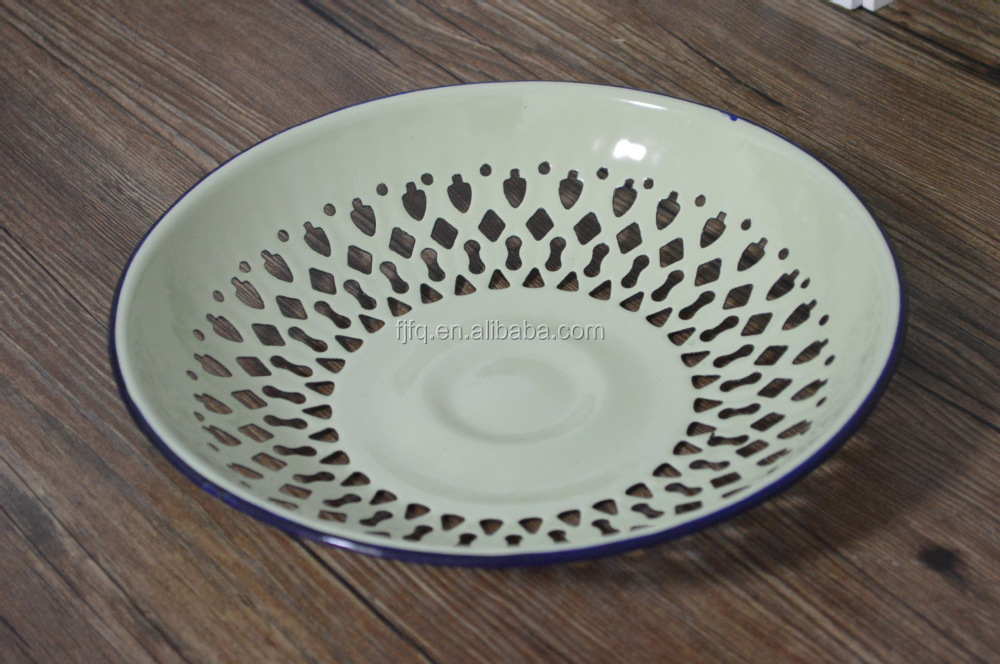 Retro Enamel Colander Kitchen Basket And Vegetable Strainer