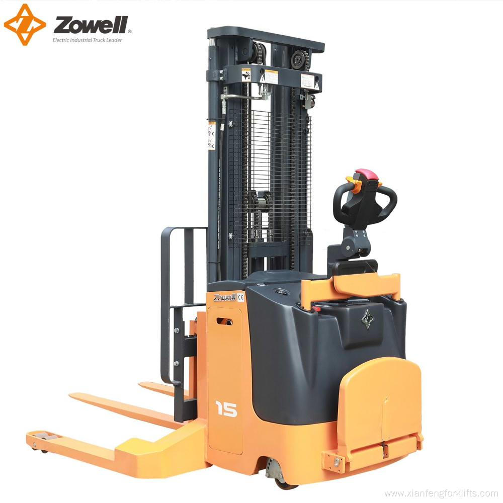 New Standing Electric Straddle Stacker