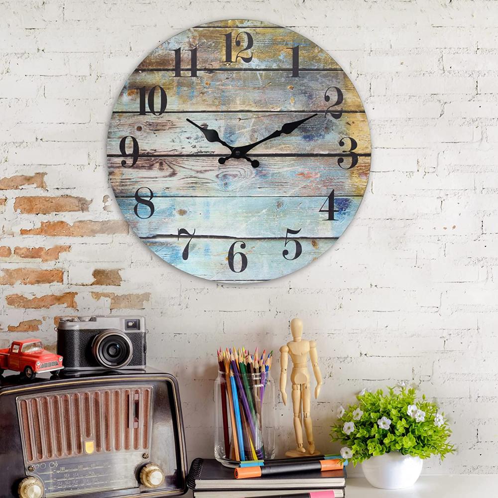 Horloge murale en bois de ferme vintage