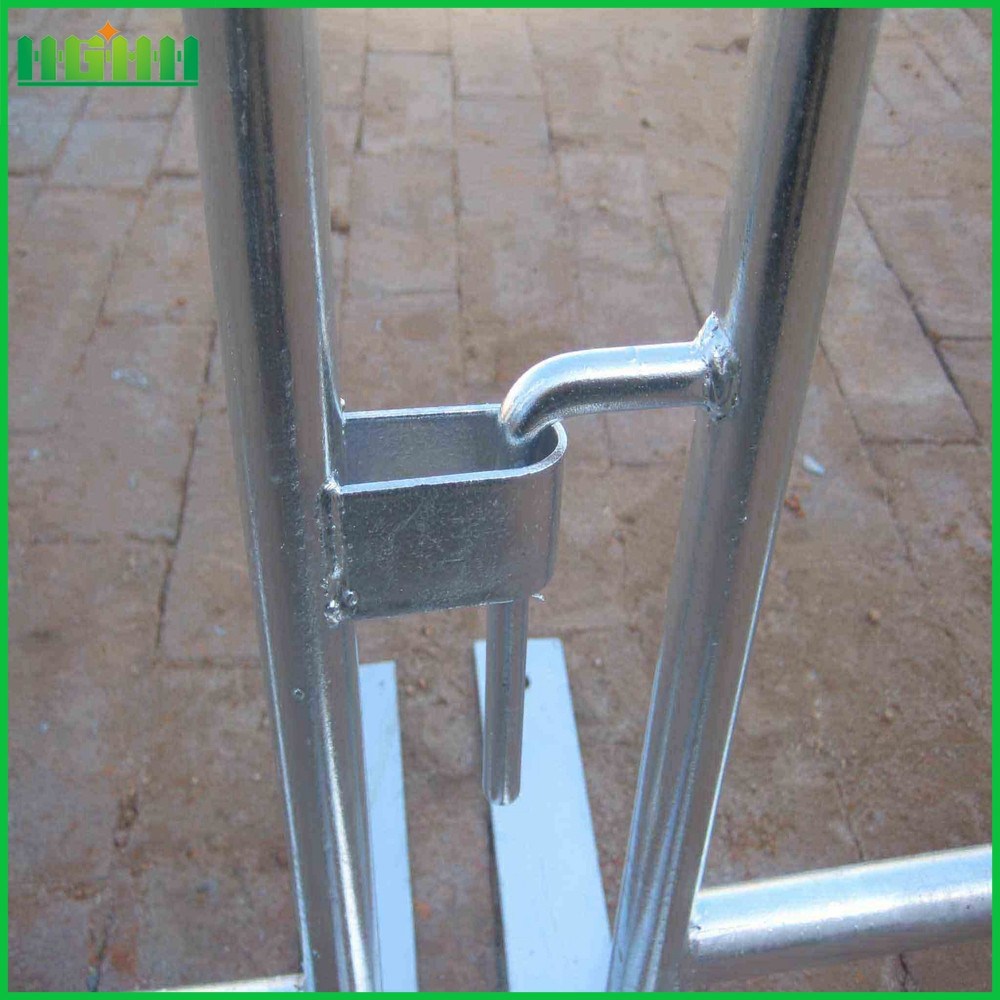 Hot Sale Galvanized Crowd Control Barrier Temporary Fence