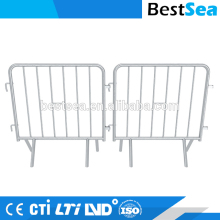 Steel heavy duty pedestrian fence