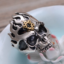 Fashion six-pointed star skull ring