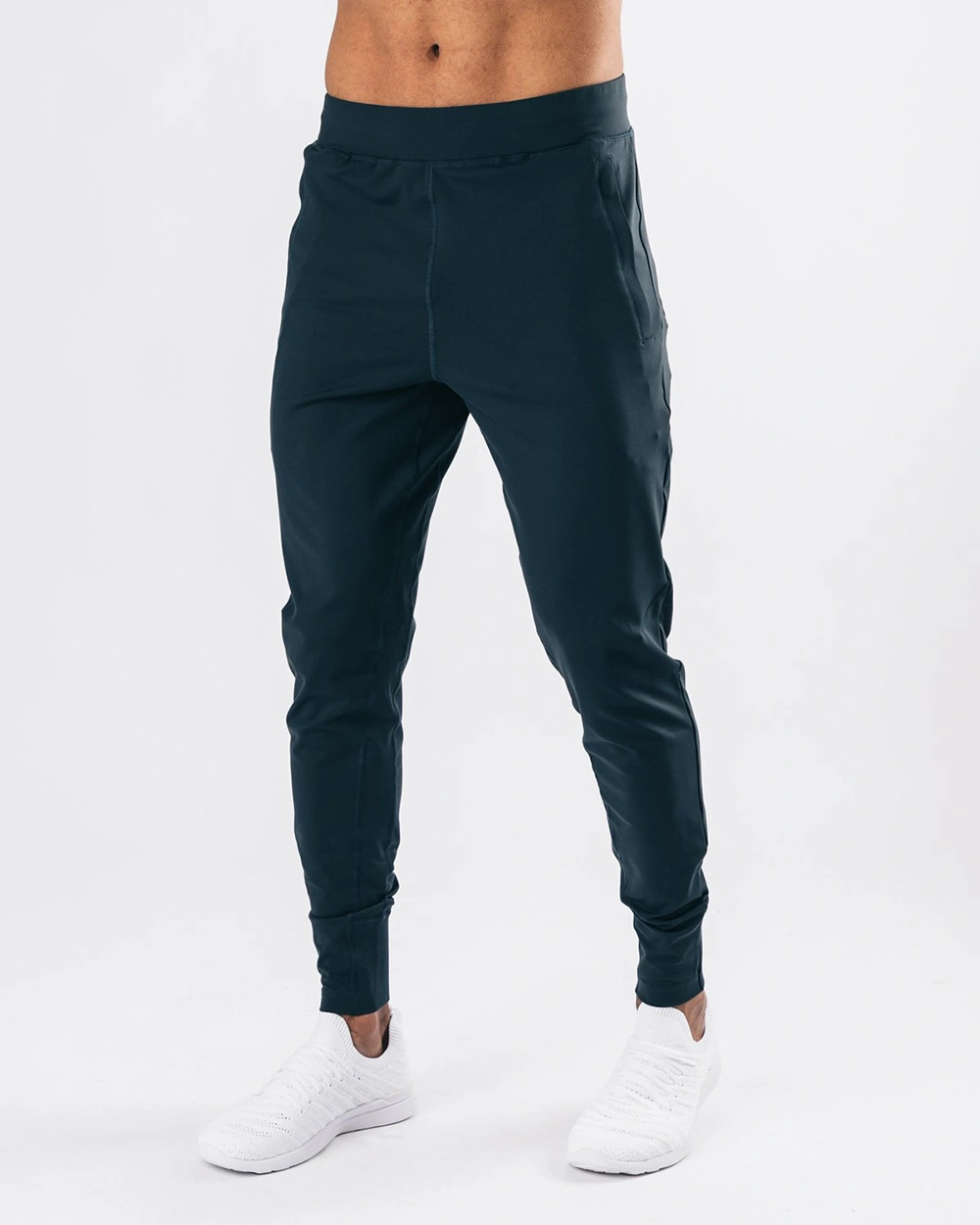 Men's Form-Fitting Leg Fit Jogger