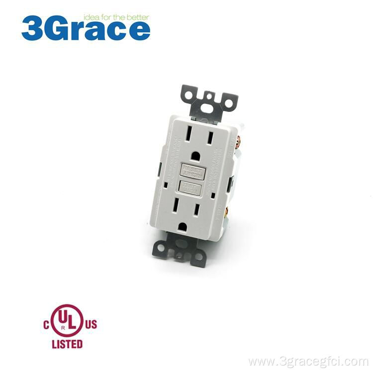 220V White GFCI receptacle Outlet
