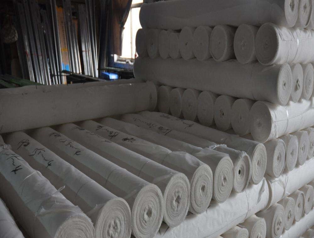Tessuto grigio 100% poliestere per set di biancheria da letto 100% polyester grey fabric for bedding set