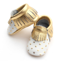Sepatu Bayi Putih Bintik Emas