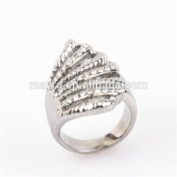 dainty ladies diamond jewelry ring