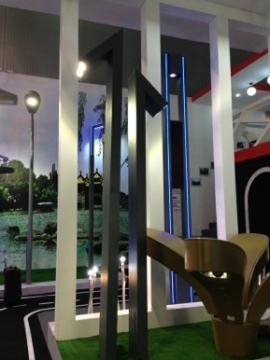 Back To Back LED Garden Light