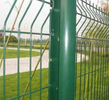 Round Post Welded Wire Mesh Panel Fence