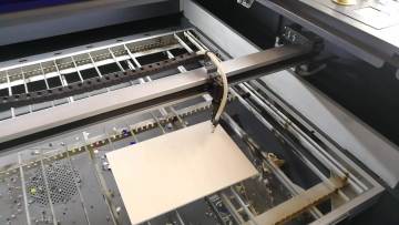 Advertising acrylic PMMA Plexiglas Co2 Laser cut engrave machine