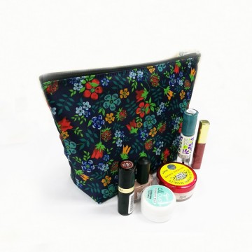 Custom makeup bag, travel cosmetic bag, makeup pouch