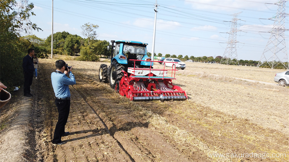 Agricultural wheat precision seeder
