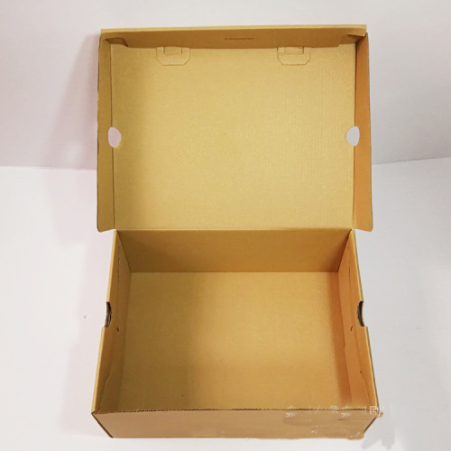 Gran caja de zapatillas de papel corrugado