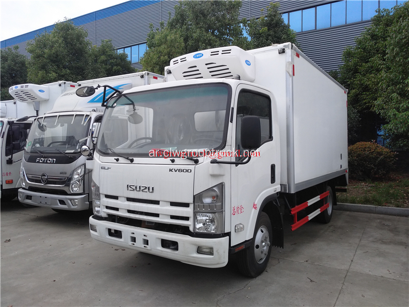 بيع Isuzu الثلاجة الفريزر البضائع فان شاحنة