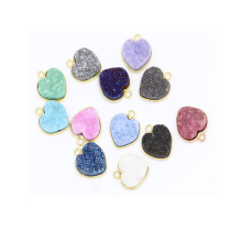 rough amethyst heart shape crystal pendants and charms for necklaces, pendants for jewelry making