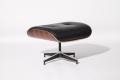 เก้าอี้ที่ดีที่สุด Charles Eames Lounge และแบบจำลอง Ottoman