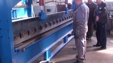 HuaTong 4m length plate iron bending machine