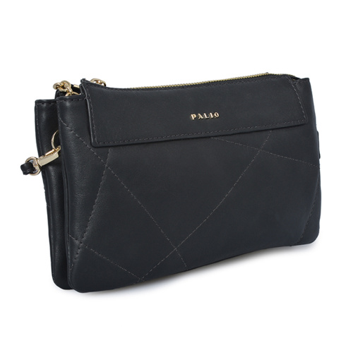 Medium Zip Clutch Case With Key Ring Black