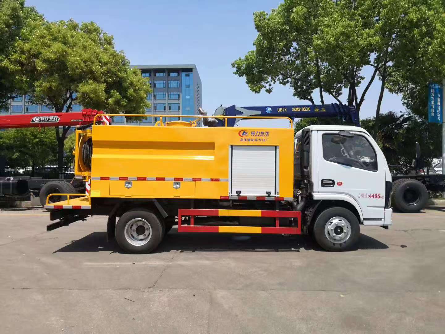 Бак большого объема на 4500 л, поддерживающий работу спринклеров воды Large Volume 4500L Tank Supporting Water Sprinkler Operations