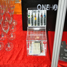 2014 high quality new product acrylic cardcase in China alibaba