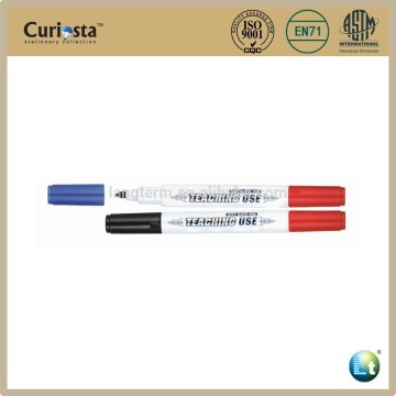 red and blue color twin tips permanent marker