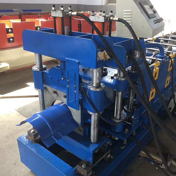 Roof flashing ridge capping roll forming machine