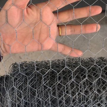 Eelctro galvanzied hexagonal wire mesh