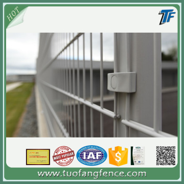 2018 PVC Powder Coated Welded security fencing