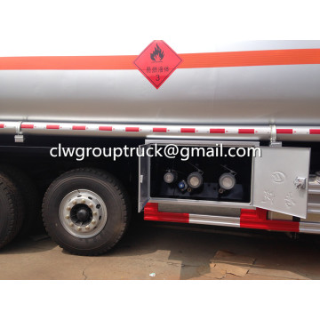 FAW 8X4 23000-26000Litres Camion-citerne de carburant lourd