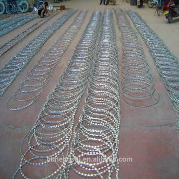 Outside diameter 700mm barbed wire/razor barbed wire