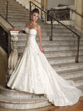 sleeveless low cut luxurious bead ladies wedding suits