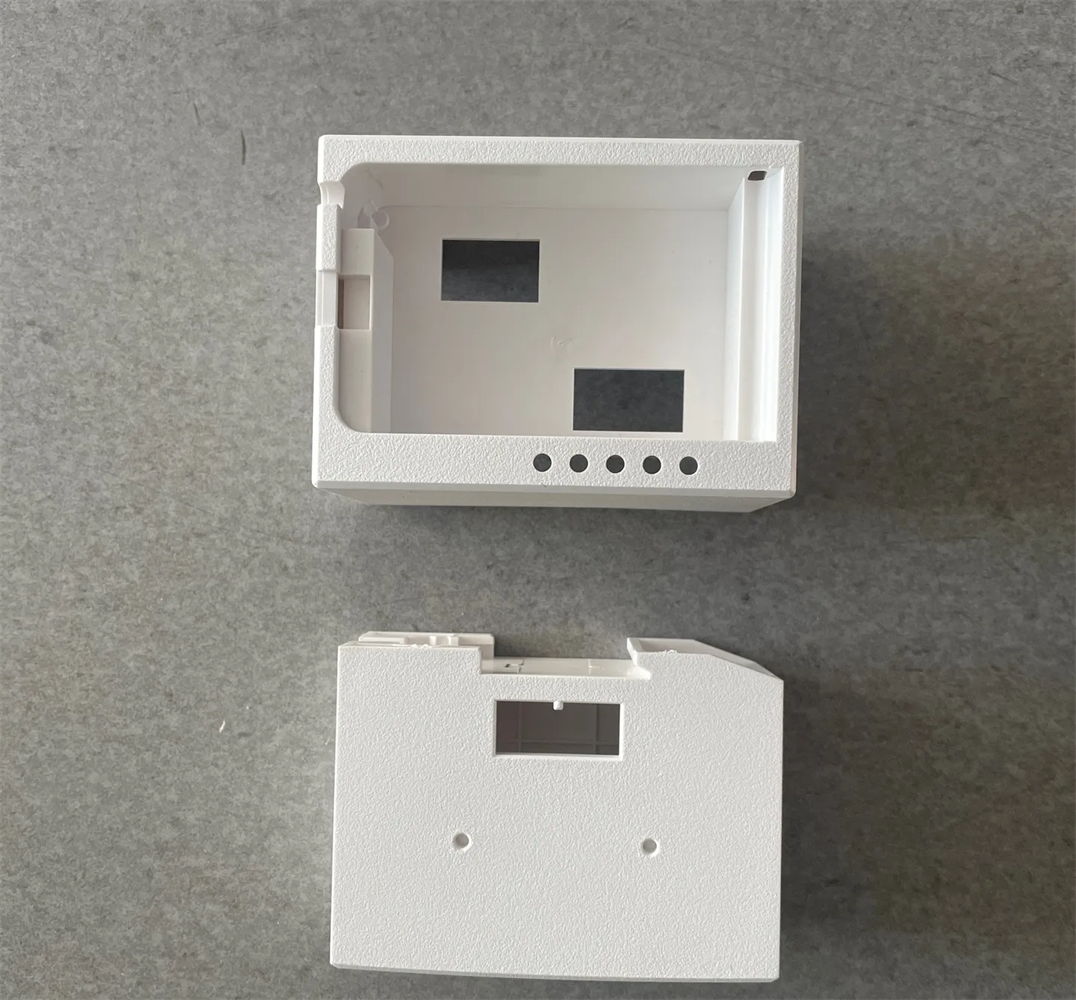 injection molding shell (3) injection molding shell (3)