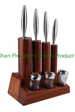 Wooden knife block with knife set & spice jars