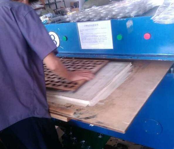 Cutting machine