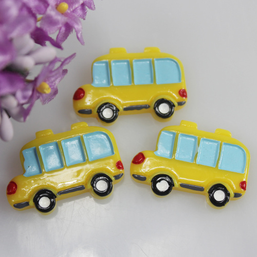 Vente chaude Mignon Design De Mode Jaune Mignon Mini Bus Dos Plat Résine Perles Autocollants Kawaii pour Réfrigérateur Mobile Téléphone Scrapbook