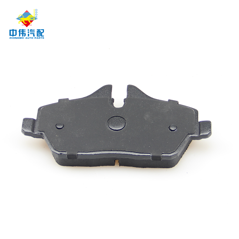 34 11 6 770 499 four pcs in set China auto parts semi-metallic brake pads for BMW MINI