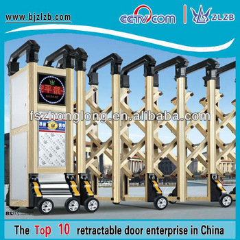 DR 868 Natural timber spray coating aluminium gates and rails folding gate