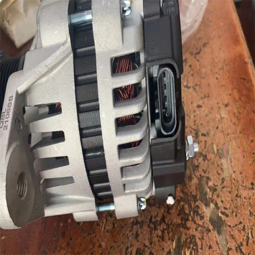 Piezas de repuesto Bulldozer D61P-12 Alternador 6731-81-6150