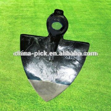 Steel triangle hoe