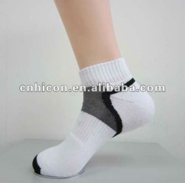 Cheap White Socks Unisex Athletic Socks