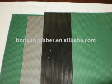 corrugated rubber floor