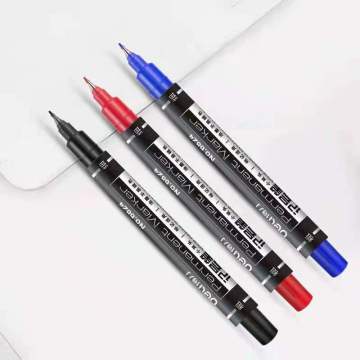 Double-Head Permanent Paint Marker Pen with Indelible Ink