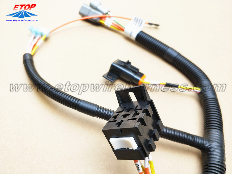 automotive relay sa IP67 piyus box cable pagpupulong