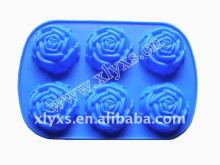 silicone bake pan with rose shaped