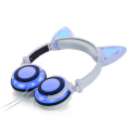 Auriculares de carga con iluminación de oreja de gato para niños