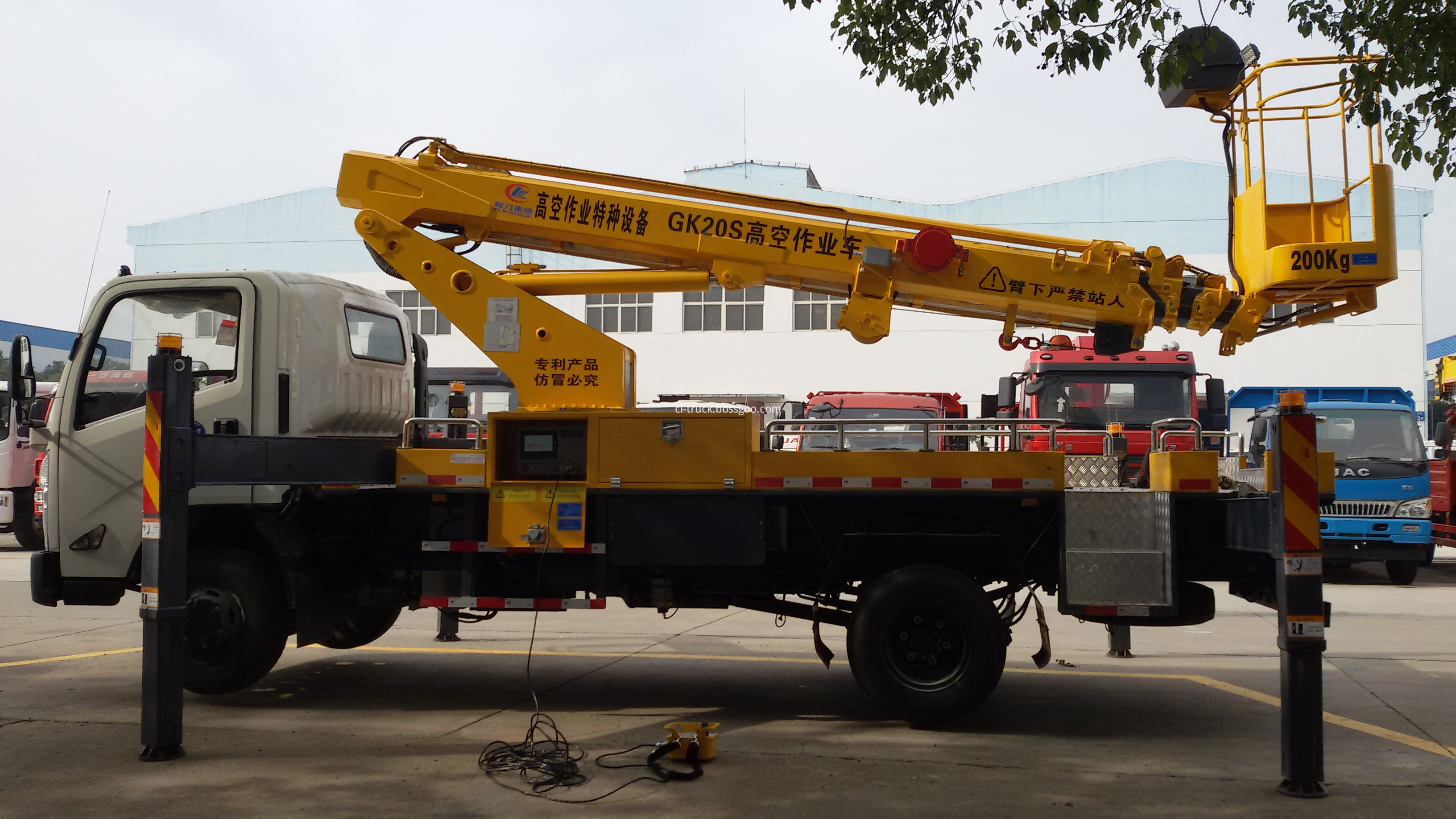 Aerial Platform Truck