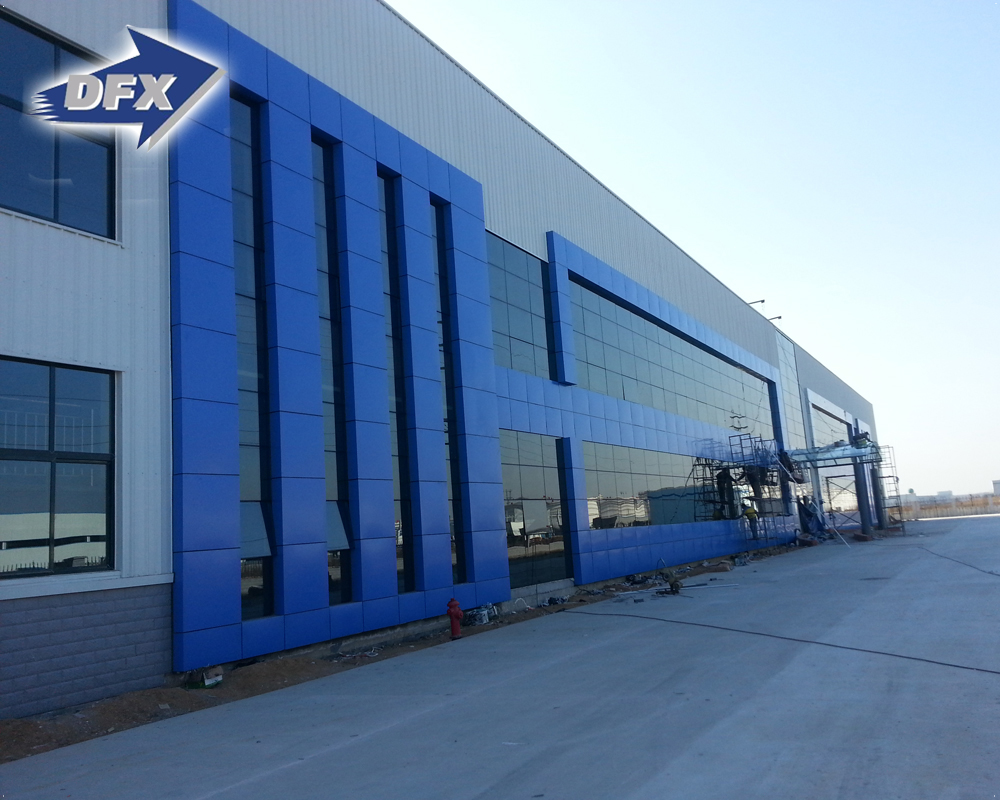 Qingdao Well Design Prefabricated Steel Structure Shopping Mall with Glass Wall